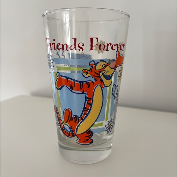Winnie the Pooh Tigger Vintage Tall Glass - Picture 6 of 6